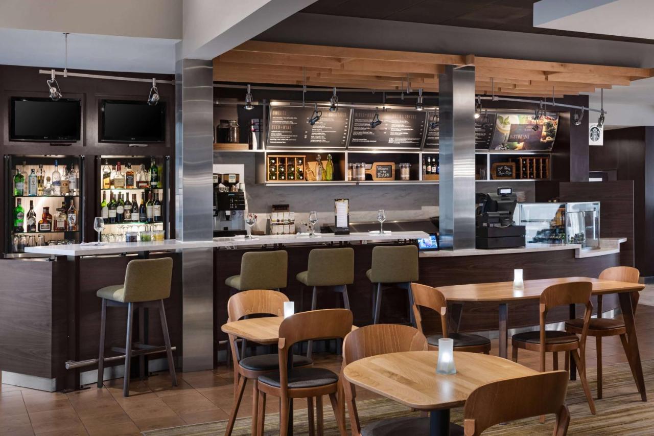 Sonesta Select Newport Middletown Hotell Exteriör bild