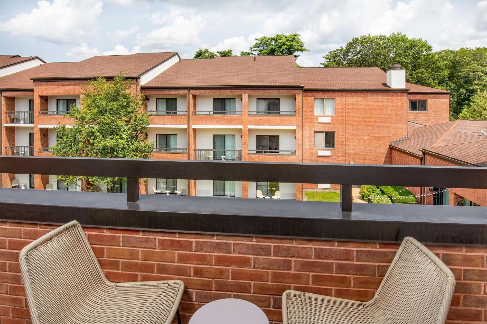 Sonesta Select Newport Middletown Hotell Exteriör bild